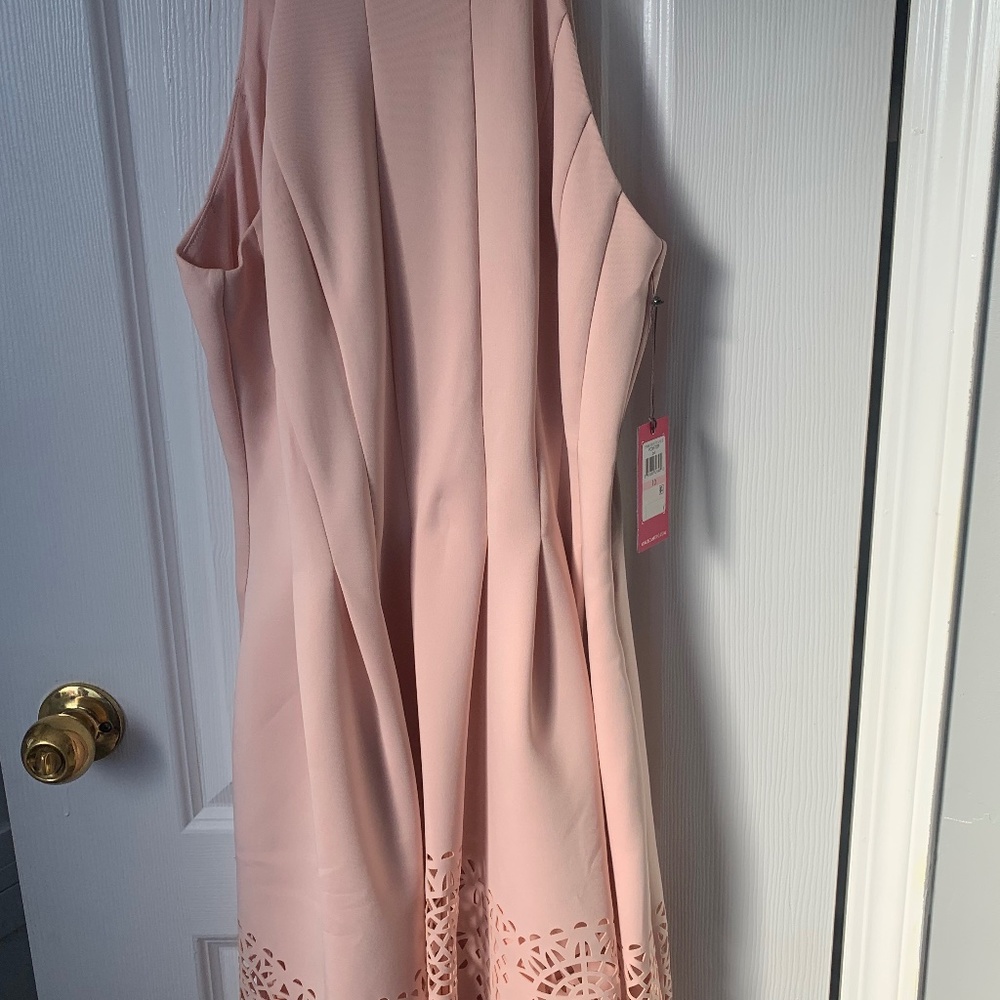 Vince Camuto women’s dress